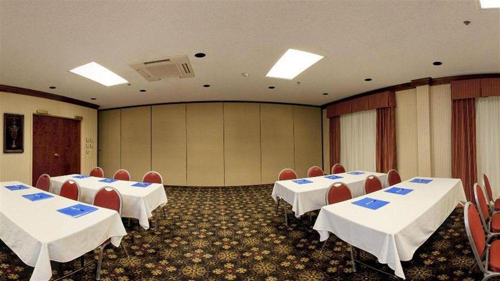 Holiday Inn Express Hotel & Suites Scott-Lafayette West By Ihg Zewnętrze zdjęcie